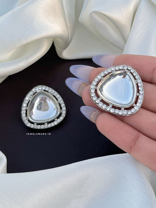 Alizah Kundan look studs