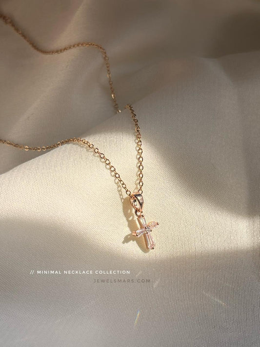Cross necklace – rose gold