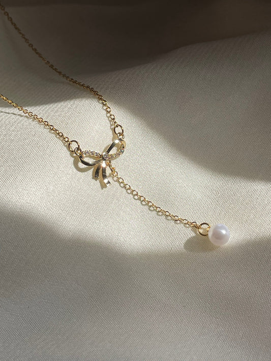 Bow Pearl Drop Necklace