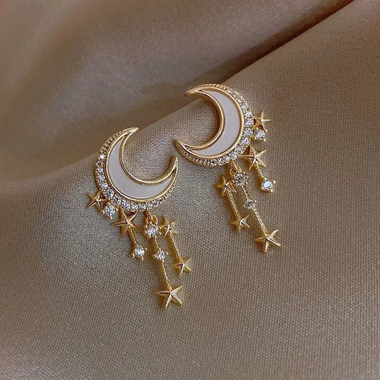 Loverās Moon Star Drop Earrings