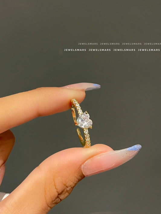 Lucy Heart Minimal Ring - golden