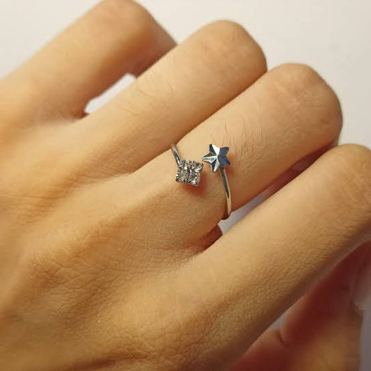 STAR WITH RHINESTONE RING- adjustable