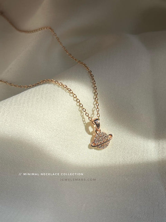 Saturn Minimal Necklace