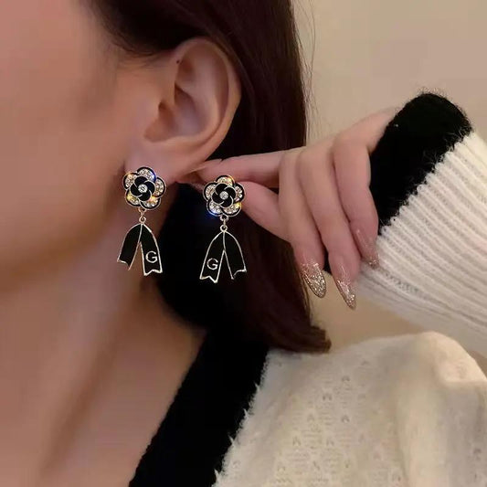 The Black Rose - Korean Earrings