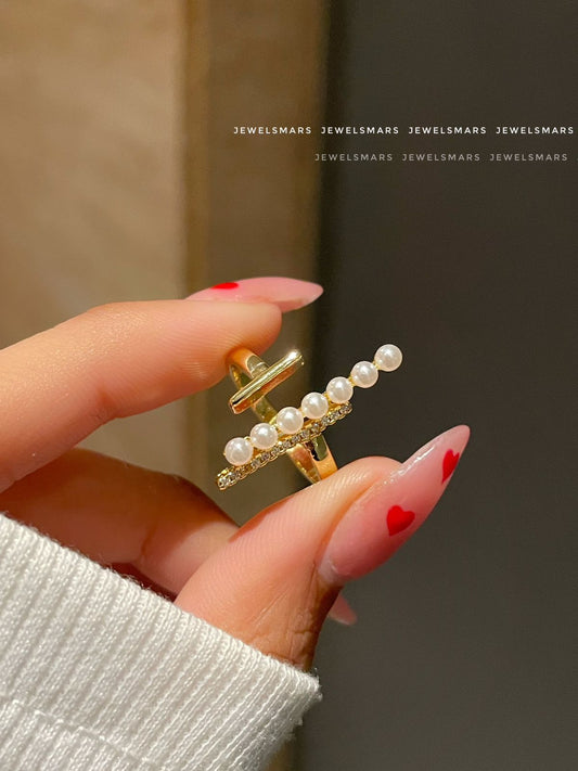Stella Pearly Statement Ring