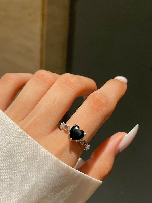 Mystical Heart Ring- black