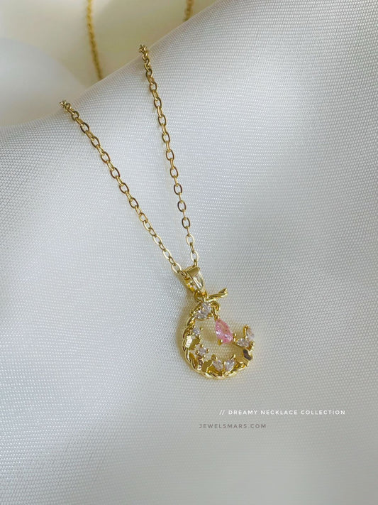 Dreamy Moon Necklace