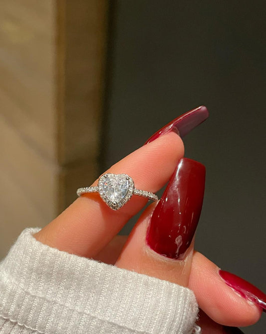 Mini Valentina Heart Ring