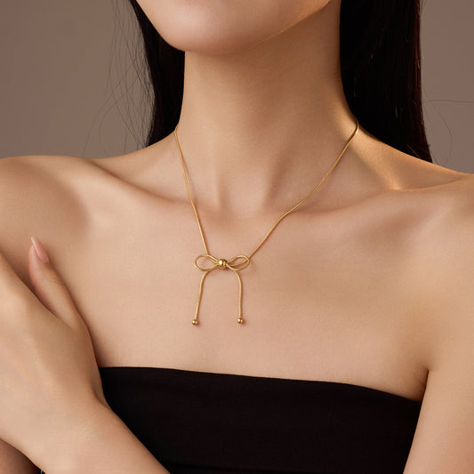 Bow Necklace