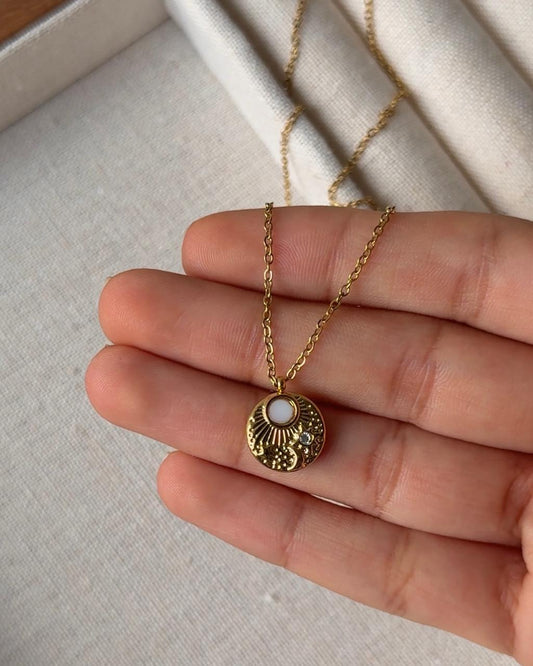Gloria Old Money Celestial Necklace