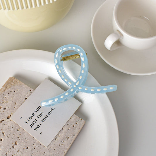 Adorably Twisted Claw Clip