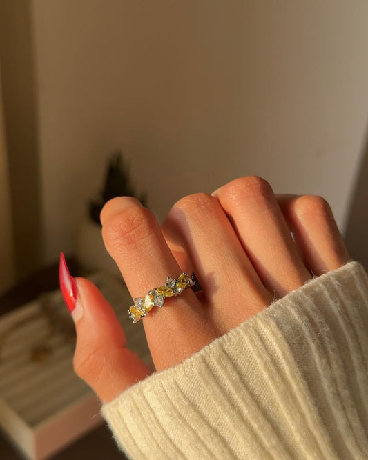 Pretty Girl Yellow Ring
