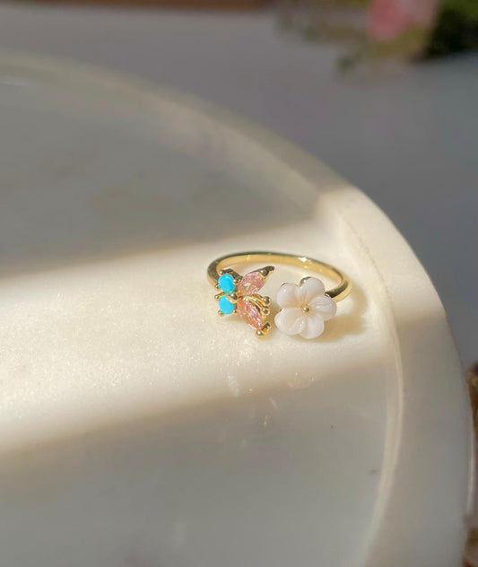 Flower to my fultter Ring