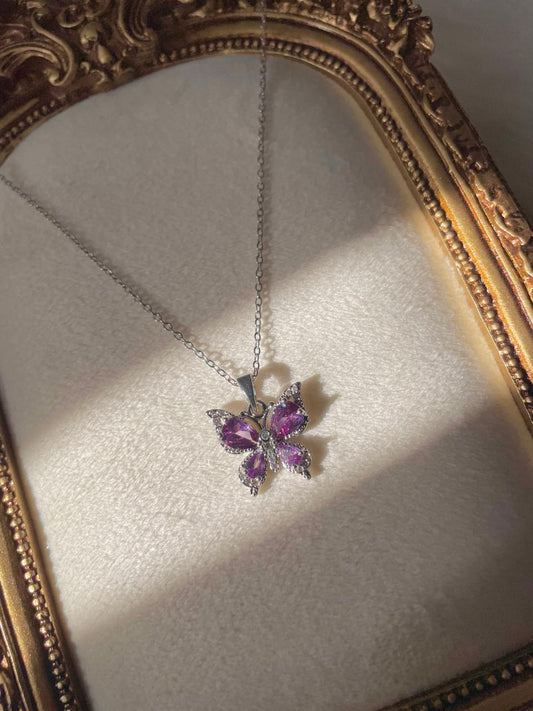 Flutter Gleaming Glow Necklace