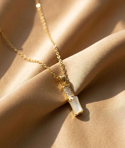 Golden Shimmers Necklace