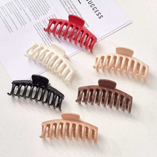 Daily Sleek Staple Claw Clip (Only 1 pcs)