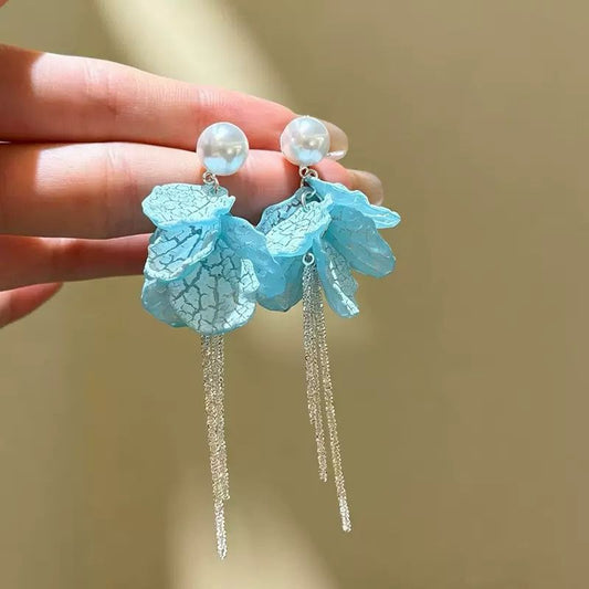 Serene Pearl Earrings