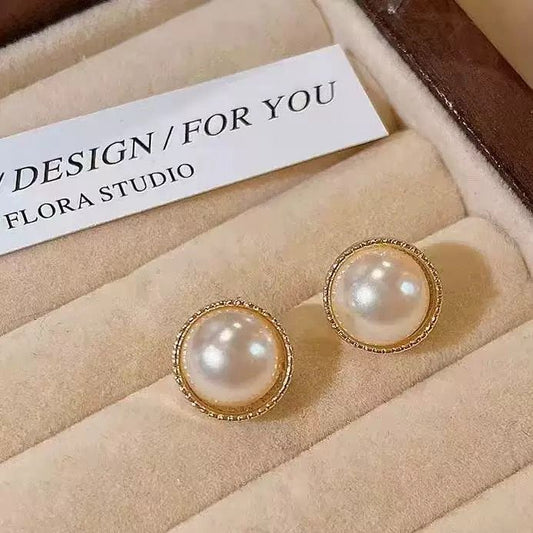 Classy-Core Pearl Stud Earrings