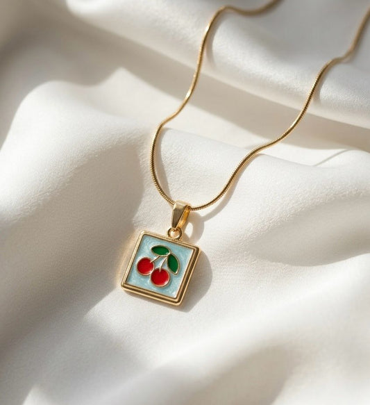 Vintage Summer Story Necklace