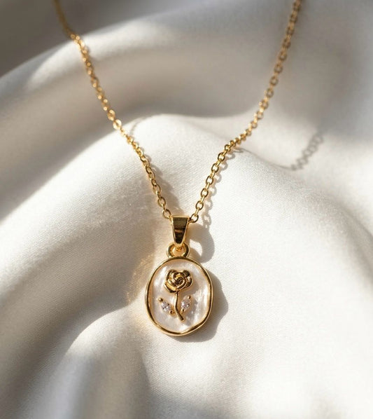 Rose Relic Vintage Necklace
