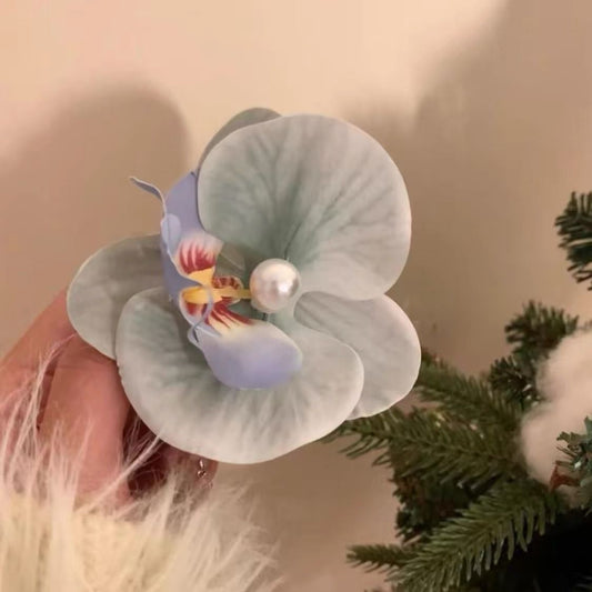 Orchid Hairclip- baby blue