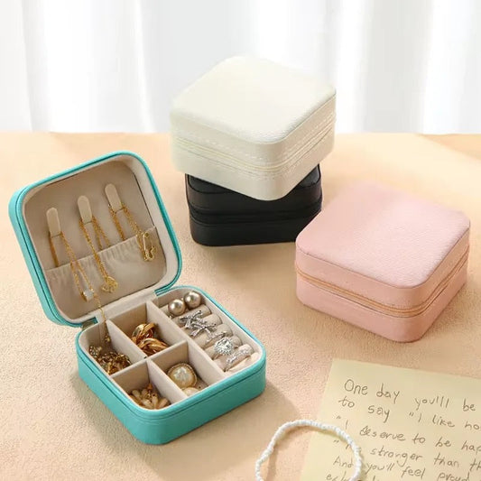 Travel Organiser- random colour