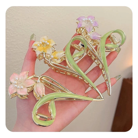 Summer Floral Claw Clutcher