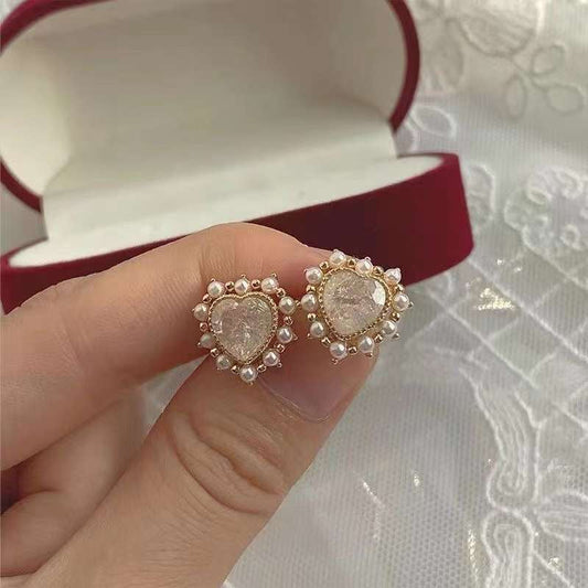 Minimal Dreamy Earrings