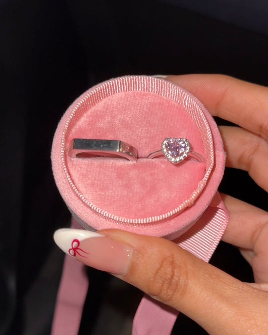 Lovey Dovey Couple Ring + Ribbon Box
