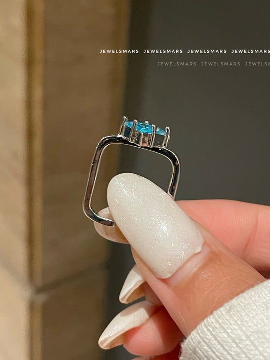 Unique Solitaire Ring- blue