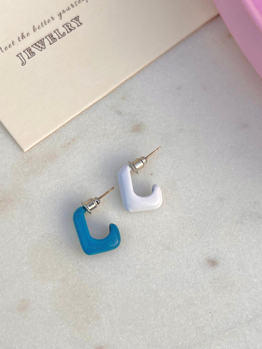 Mismatch Hoop Earrings- white & blue
