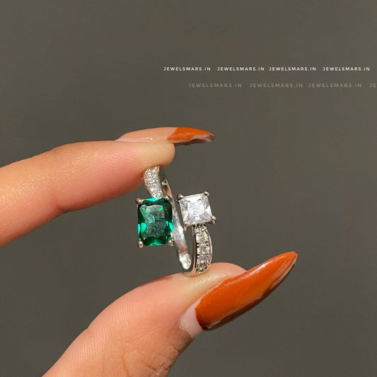 AVERY GREEN RING