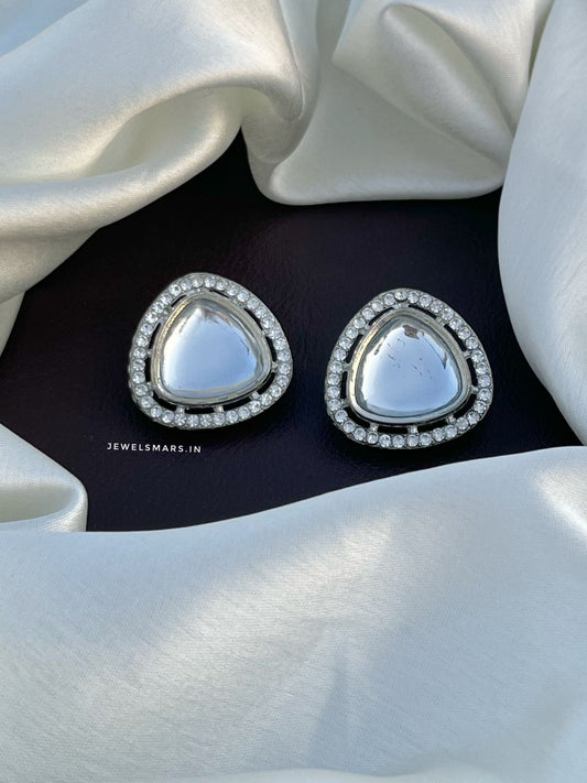 Alizah Kundan look studs