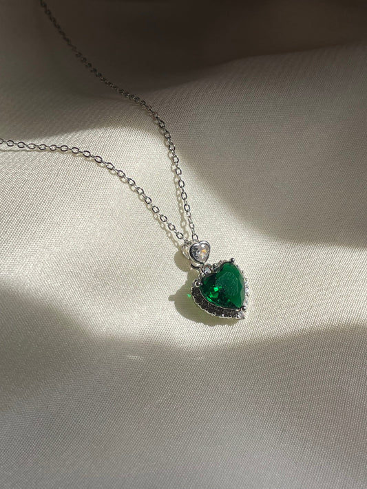 Dreamy Heart Solitaire Necklace