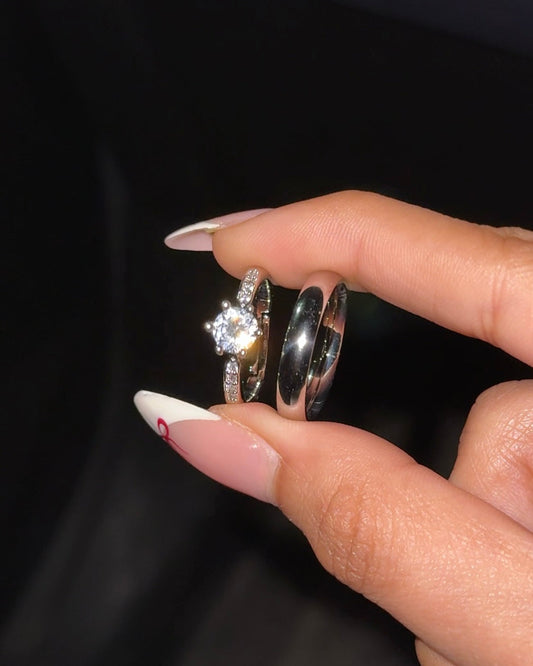 Classy Couple Ring Set + Ribbon Box