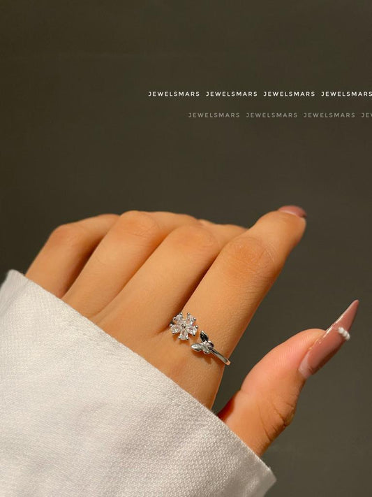 Butterfly Love Minimal Ring