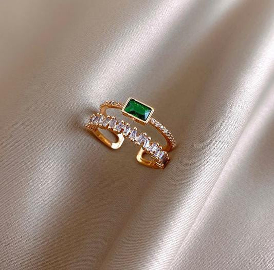 EMERALD GREEN CROWN RING (anti tarnish)
