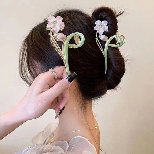 Summer Floral Claw Clutcher