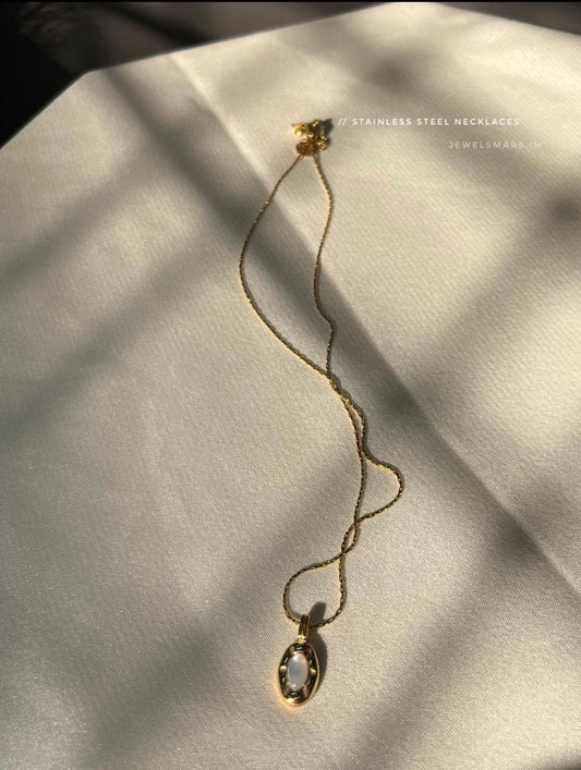 Pierce Royal Necklace (stainless steel)