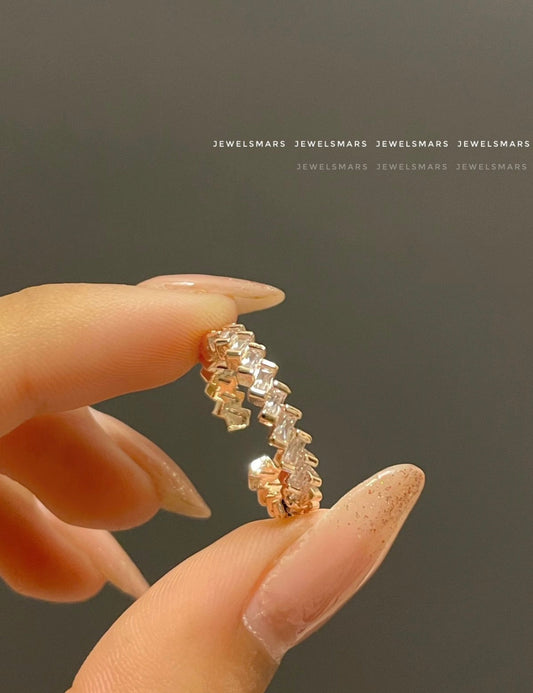 Tina Minimal Ring Band