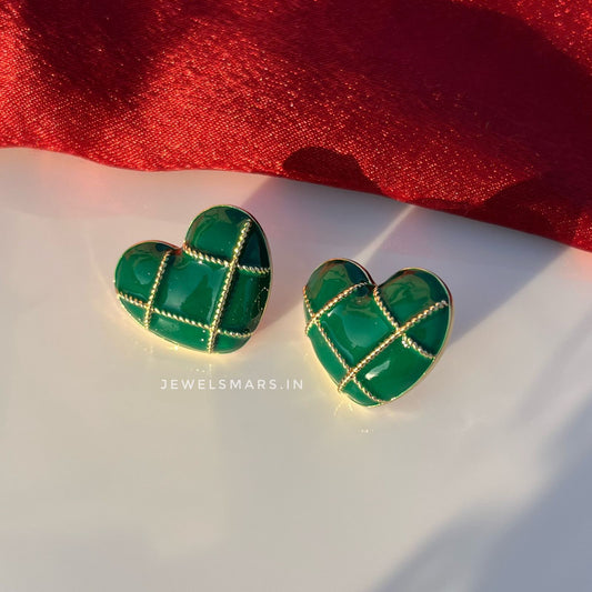 GREEN HEARTS - stud earring