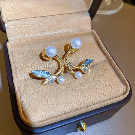 KOREAN PRECIOUS LEAF Pearl DETAILED EARWRAP EARRINGS