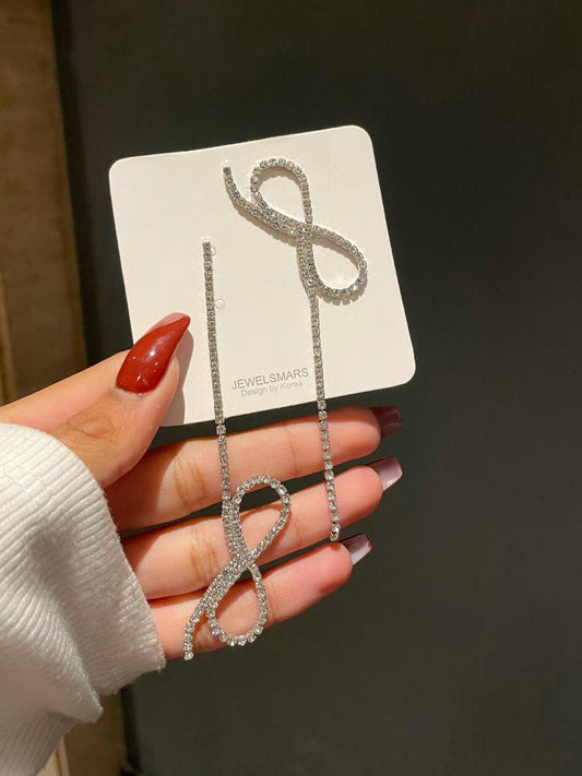 Mismatch Infinity Bow Earrings