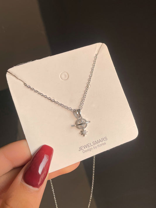 Saturn Minimal Necklace