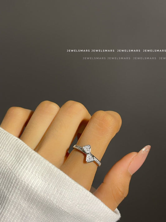 Tie the bow! Ring