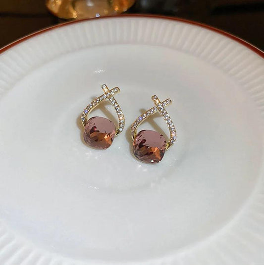 Lily Minimal Earrings