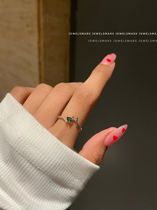 Minimal Eye Ring