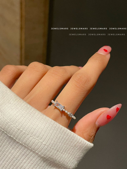 Aura Crystal & Pearls Ring