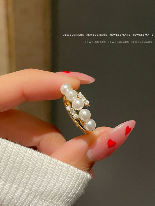 Amanda Pearly Statement Ring