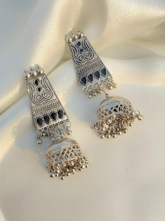 Seerat Jhumkas